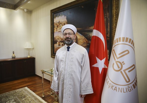 Diyanet İşleri Başkanı Ali Erbaş: Sigara haram