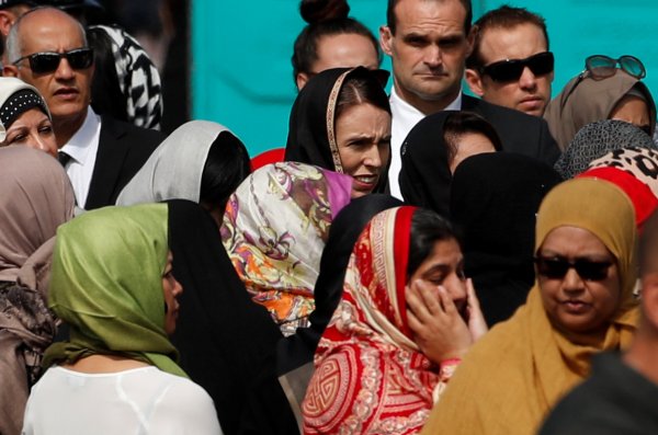 Yeni Zelanda devlet televizyonundan canlı ezan okundu