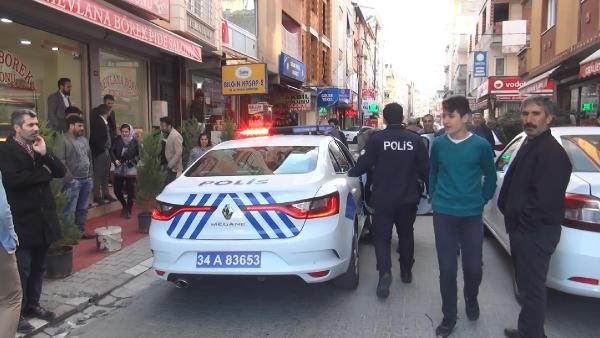 Başka kadınla gördüğü erkek arkadaşını bıçakladı 