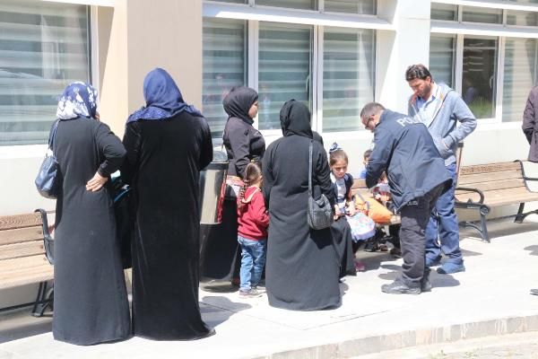 Görevliye tokat atan Suriyeli kaçarken canından oluyordu