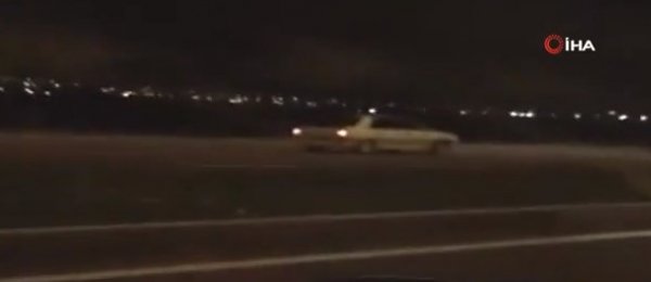 Şanlıurfa'da bir araç dakikalarca ters yönde ilerledi