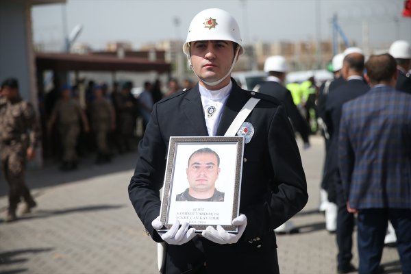 Görev arkadaşları son yolculuğuna uğurladı 
