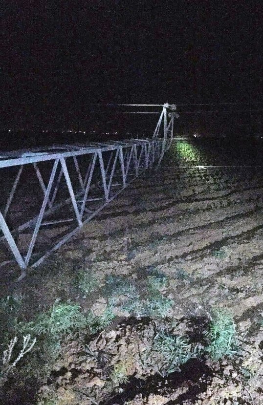 Şanlıurfa'da fırtına hasara neden oldu