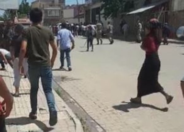 Şanlıurfa'da iki aile birbirine girdi: 7 yaralı