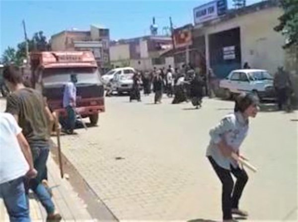 Şanlıurfa'da iki aile birbirine girdi: 7 yaralı