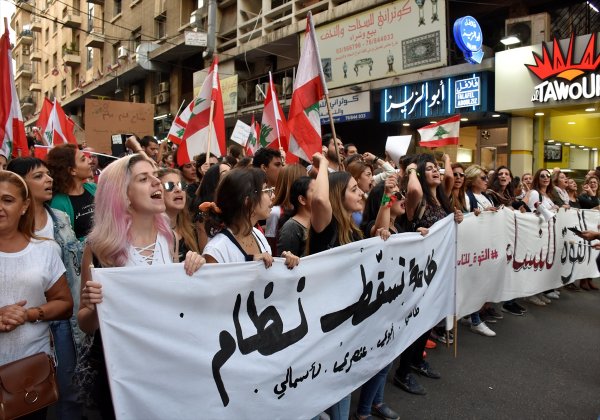 Lübnan'da protestocular eylemlere devam ediyor