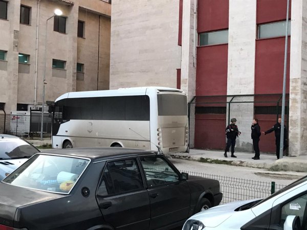 Selahattin Demirtaş yeniden hastaneye kaldırıldı