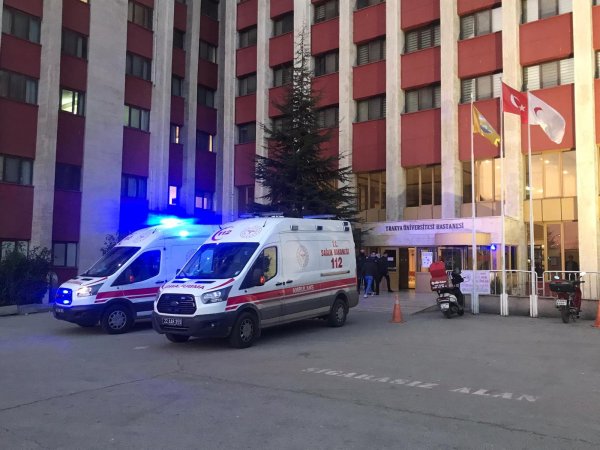 Selahattin Demirtaş yeniden hastaneye kaldırıldı