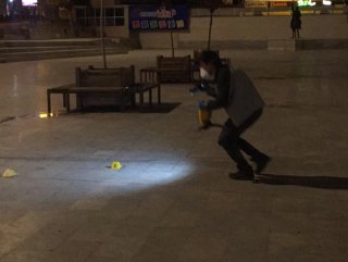 Şanlıurfa'da bir kadın meydanda silahla vuruldu