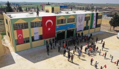 Barış Pınarı’nda tadilatları yapılan okullar törenle açıldı