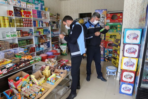 Haliliye’de okul çevrelerindeki marketler denetlendi