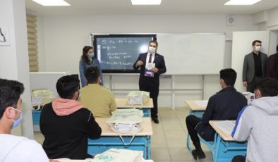 Haliliye’de sınava hazırlanan öğrencilere eğitim desteği sağlandı