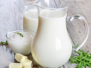 Bir yetişkin için sütün yararları ve zararları