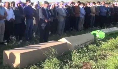 Urfalı mevsimlik işçi 3 çocuk yan yana gömüldü!